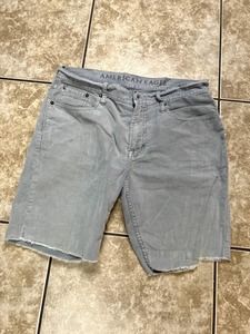 American Eagle Corduroy Ripped Hem Men's Shorts Size 34